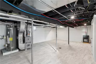 5622 Moore Ave, Pittsburgh, PA 15147 - Photo 35