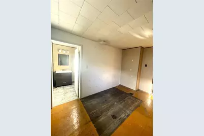 323 Hancock St, Pittsburgh, PA 15219 - Photo 17