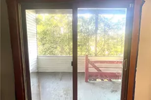 323 Hancock St, Pittsburgh, PA 15219 - Photo 11