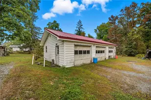 161 W Beechwood Rd, North Beaver Township, PA 16112 - Photo 11