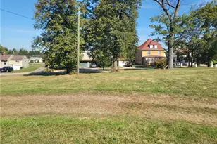 608 E Crawford Ave, Connellsville, PA 15425 - Photo 31