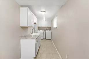 255 Broadlawn Dr, Elizabeth Twp/Boro, PA 15037 - Photo 23