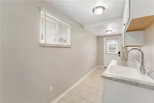 255 Broadlawn Dr, Elizabeth Twp/Boro, PA 15037 - Photo 21