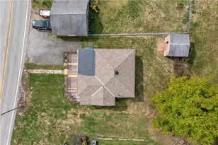 255 Broadlawn Dr, Elizabeth Twp/Boro, PA 15037 - Photo 29