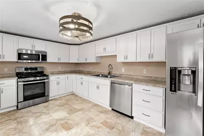 255 Broadlawn Dr, Elizabeth Twp/Boro, PA 15037 - Photo 7