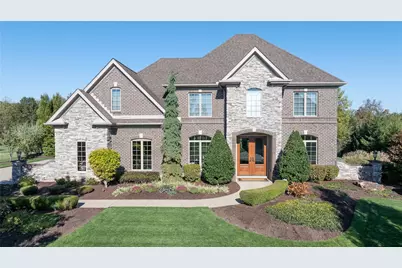 135 Majestic Dr, Cranberry Township, PA 16046 - Photo 1