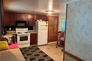 38 Franklin St, Greenville Boro, PA 16125 - Photo 9