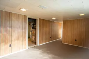 1079 Catherine Dr, Conway, PA 15027 - Photo 25