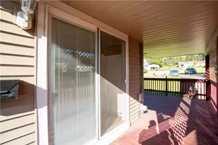 1079 Catherine Dr, Conway, PA 15027 - Photo 33