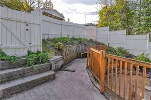 213 Whittier St, Vandergrift, PA 15690 - Photo 33