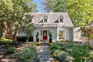 19 Thornwood Dr, Pittsburgh, PA 15228 - Photo 1