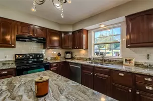 138 Valley View Dr, Rostraver, PA 15012 - Photo 3