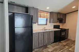 307 Persian Ln, Unity Township, PA 15650 - Photo 5