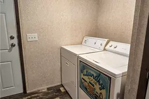 307 Persian Ln, Latrobe, PA 15650 - Photo 15