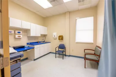 404 W Main St, Uniontown, PA 15401 - Photo 11