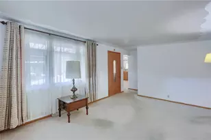 120 High St, Robinson Twp, PA 15057 - Photo 9