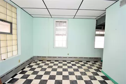 114 S McKean Street, Kittanning, PA 16201 - Photo 5