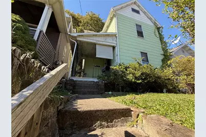 226 Ridge Ave, Applewold Boro, PA 16201 - Photo 1