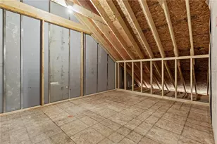 105 Independence Dr, Jefferson Township, PA 16023 - Photo 29