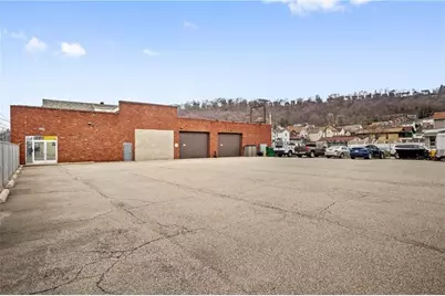 2725 Walnut Street, McKeesport, PA 15132 - Photo 1