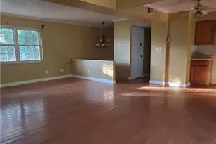 120 Colonial Dr, Franklin Township, PA 15370 - Photo 5