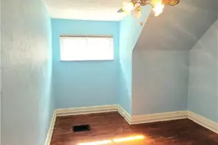 2323 Manor, Pittsburgh, PA 15218 - Photo 19