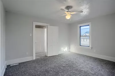 705 Park Ave, Ellwood City, PA 16117 - Photo 17