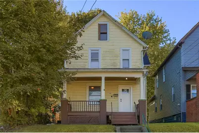 705 Park Ave, Ellwood City, PA 16117 - Photo 1