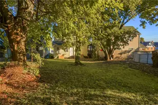 705 Park Ave, Ellwood City, PA 16117 - Photo 7