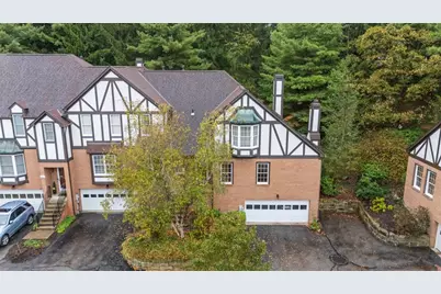 315 Kingsberry Cir, Pittsburgh, PA 15234 - Photo 1