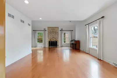 315 Kingsberry Cir, Pittsburgh, PA 15234 - Photo 5