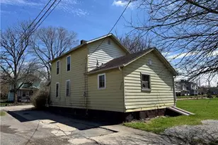 1310 Pennsylvania Ave, New Castle, PA 16101 - Photo 3