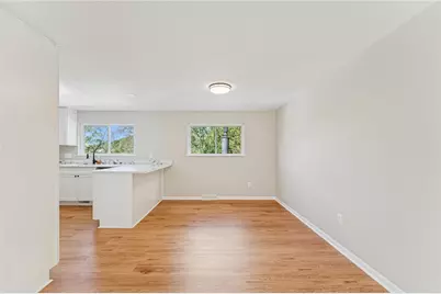 210 Parkedge Rd, Green Tree, PA 15220 - Photo 11