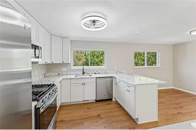 210 Parkedge Rd, Green Tree, PA 15220 - Photo 15