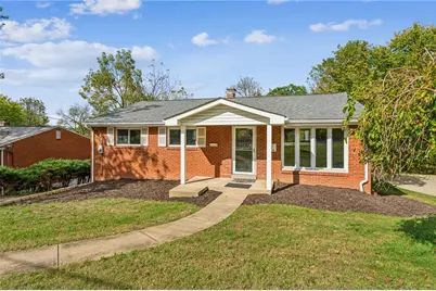 210 Parkedge Rd, Green Tree, PA 15220 - Photo 1