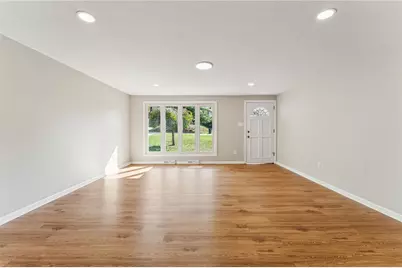 210 Parkedge Rd, Green Tree, PA 15220 - Photo 5