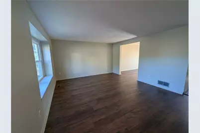 3226 Camberly Dr, Hampton, PA 15044 - Photo 5