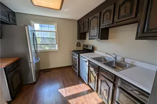 3226 Camberly Dr, Hampton, PA 15044 - Photo 9