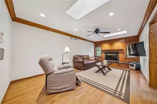 35 Blueberry Ln, Cecil, PA 15321 - Photo 13