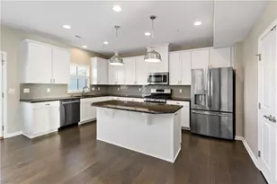 1021 Coldstream Dr, Cecil, PA 15317 - Photo 9