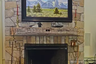 407 Rhodora Ln, Pittsburgh, PA 15238 - Photo 9