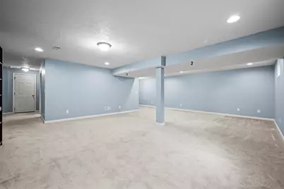 8057 Maureen Drive, Cranberry Township, PA 16066 - Photo 35