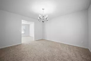 8057 Maureen Dr, Cranberry Township, PA 16066 - Photo 7