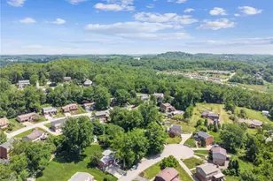 9261 Douglas Fir Dr, Pittsburgh, PA 15239 - Photo 33