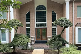 322 Red Oak Ct, Monroeville, PA 15146 - Photo 3