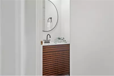 4859 Emblem Dr S, Pittsburgh, PA 15236 - Photo 9