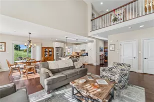 413 Crossbow Ct, Peters Township, PA 15317 - Photo 5