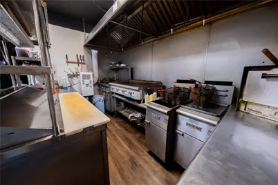 870 4th Ave, Coraopolis, PA 15108 - Photo 11