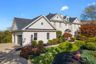 106 Gatehouse Dr, Moon/Crescent Twp, PA 15108 - Photo 3