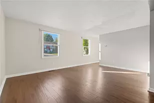 613 Surfside Dr, Pittsburgh, PA 15239 - Photo 15